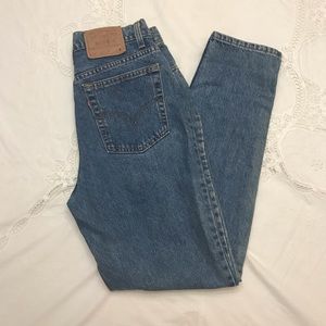 LEVI’S Vintage High Rise Tapered Leg 512 Jeans